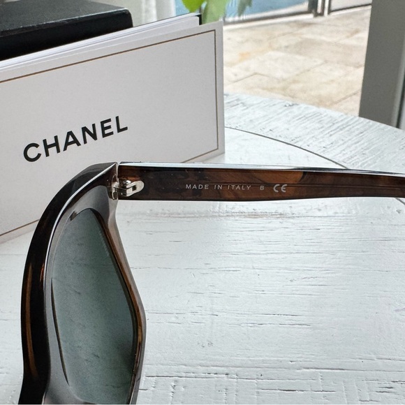 Chanel Sunglasses - Picture 7 of 8